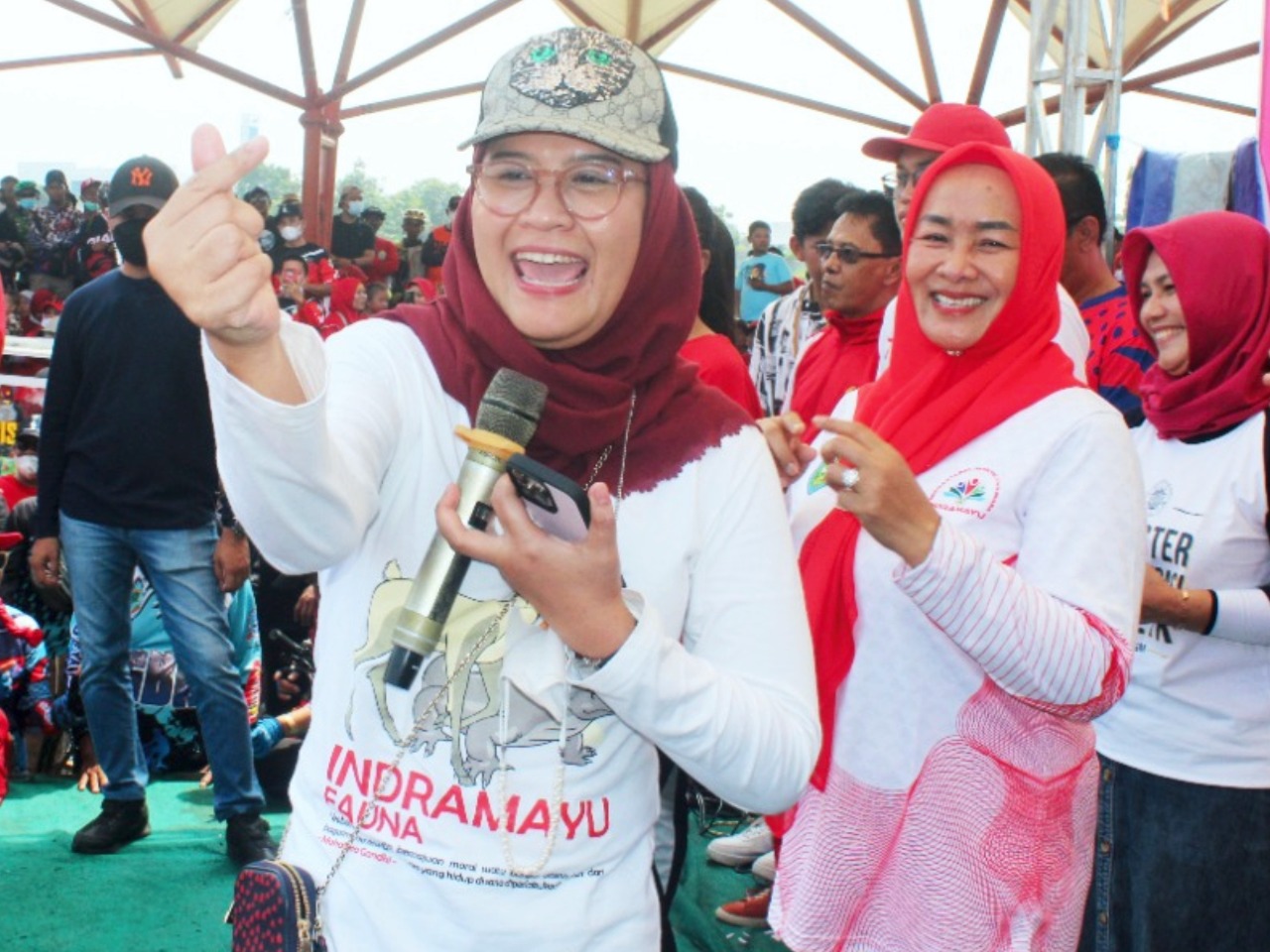 Peringati Hut Ke 77 Kemerdekaan Ri Bupati Nina Dan Knpi Indramayu