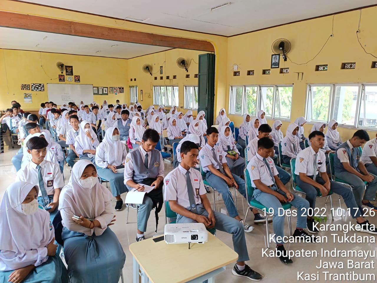 Pelatihan Jurnalistik Milenial bagi Pelajar SMA Negeri 1 Tukdana