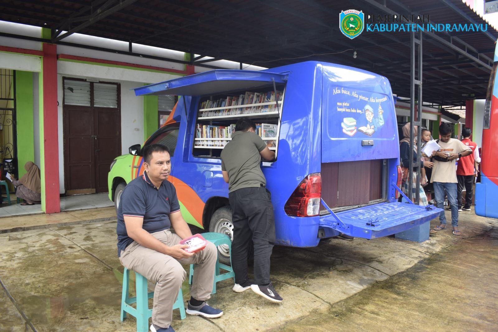 Hadir Pada Kegiatan Senam Sehat, Layanan Perpustakaan Keliling ...